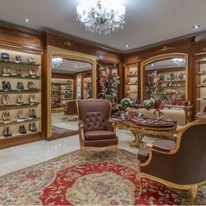 Meet your Posher, Roger Grabbit!